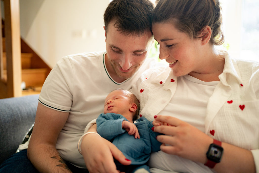 Reportage photo nouveau né bébé naissance nourrisson